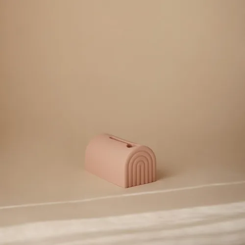 Vista 2 de mushie Cubierta de Caño de Baño Protector de Seguridad de Silicona Suave para Grifo de Bañera para Niños Ajuste Universal (Blush)