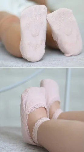 Vista 2 de Yenzat Calcetines antideslizantes antideslizantes para bebés con agarre para niñas pequeñas