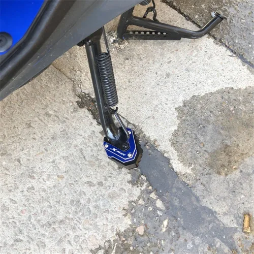 Vista 2 de WONANG Motorcycle Side Stand pad for Y&AMAHA Xmax 300 2023 Xmax 125 250 400 X-MAX300 Motorcycle CNC Side Stand Enlarger Kickstand Pad (Color : 1)