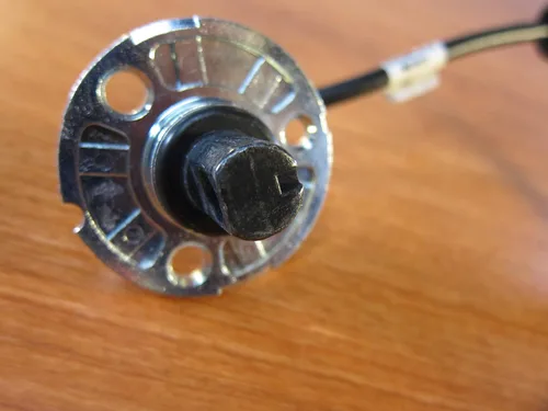 Vista 3 de Mopar Antena Jeep Wrangler 2007-2019 con cable base y soporte Nuevo OEM