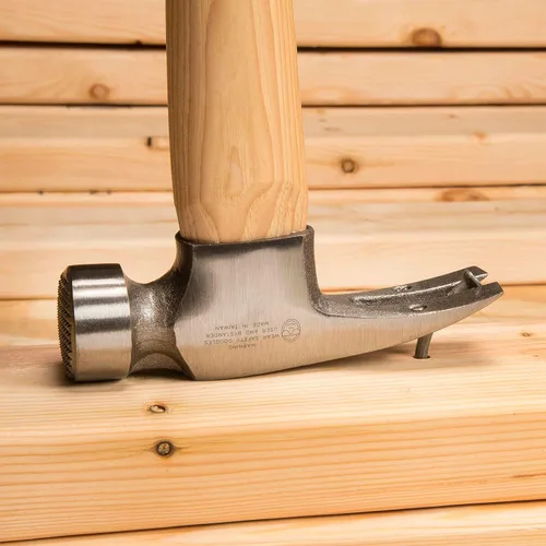 Vista 6 de ESTWING Sure Strike California Martillo de Enmarcado - Garra Recta de Desgarre de 25 oz con Cara Fresada y Mango de Madera de Hickory - MRW25LM
