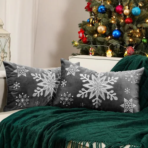 Vista 11 de Lewondr - Fundas de almohada navideñas con copo de nieve de 20 x 20 pulgadas, color blanco y amarillo Velvet Texture, Exquisite Embroidery