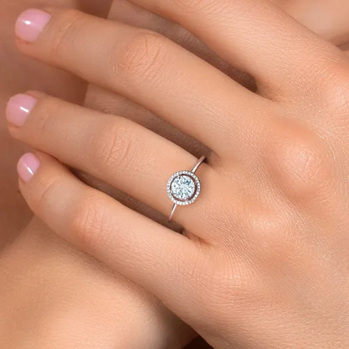 Vista 27 de Gem Stone King Anillo de compromiso de boda de oro blanco de 10 quilates con piedra natal y halo de diamantes Redondo de 0.236 in Anillo de oro
