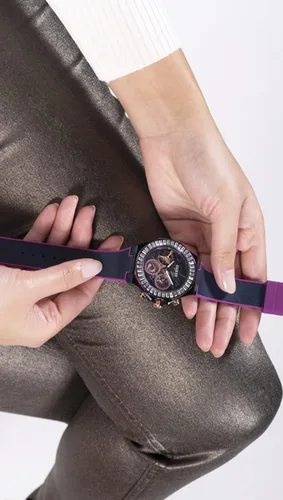 Vista 5 de GUESS US - Reloj multifunción de cuero para mujer Arco iris