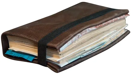 Vista 8 de Bisavch Indiana Jones - Diario del Santo Grial, réplica clásica de película, colección de cosplay, cuaderno de escritura de cuero vintage, regalo