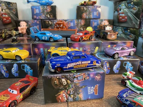 Vista 3 de Coches de juguete de carreras de fundición a presión, material de aleación de seguridad para niños, caja de color de belleza para tu hijo, regalos