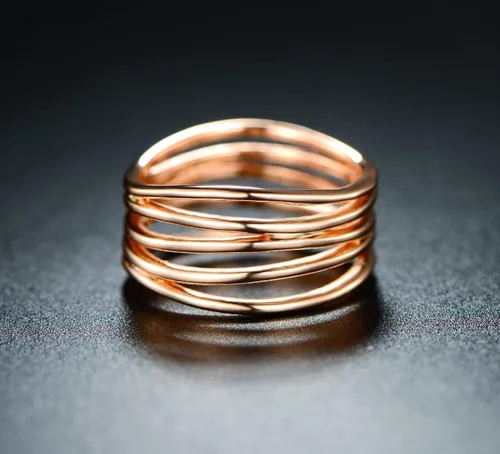 Vista 3 de Anillo de cóctel chapado de oro rosa, oro blanco y oro de Barzel