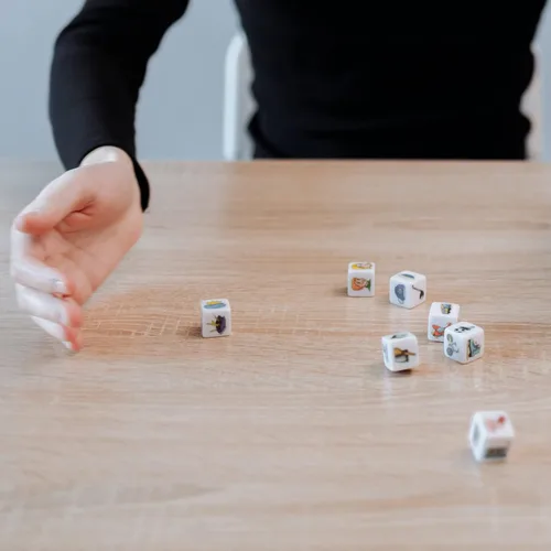 Vista 6 de 48 dados blancos en blanco de 0.630 in para juegos de mesa, bricolaje, diversión y enseñanza