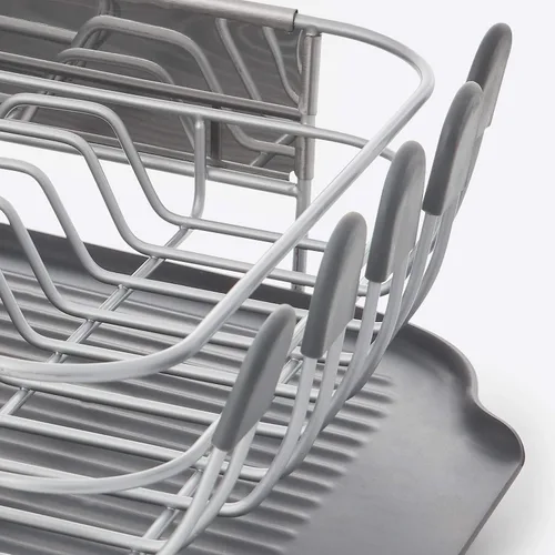 Vista 2 de KitchenAid Escurridor de platos compacto que ahorra espacio, resistente al óxido, con tabla de drenaje inclinada de autodrenaje y organizador de Gris