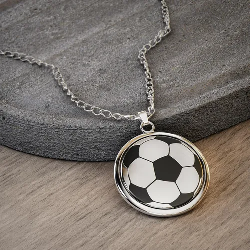 Vista 6 de Happy Kisses Collar giratorio de pelota de fútbol para niñas amantes del fútbol Colgante "Just A Girl With Goals" Regalo perfecto para mamás