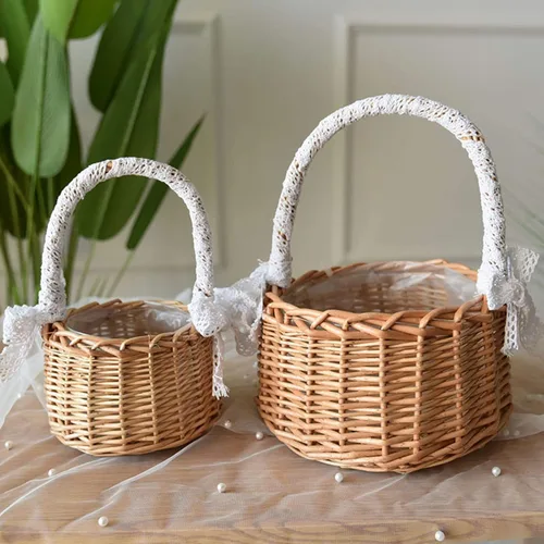 Vista 6 de Cesta de mimbre de ratán para flores, juego de 2 cestas de boda para niña, cesta tejida a mano de sauce con asas e inserto de plástico, cesta