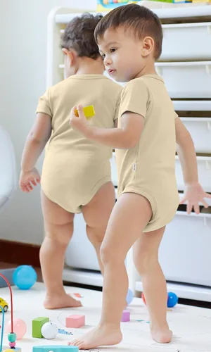 Vista 4 de KOH KOH Body de bebé de manga corta de algodón sólido con hombros descubiertos para niños