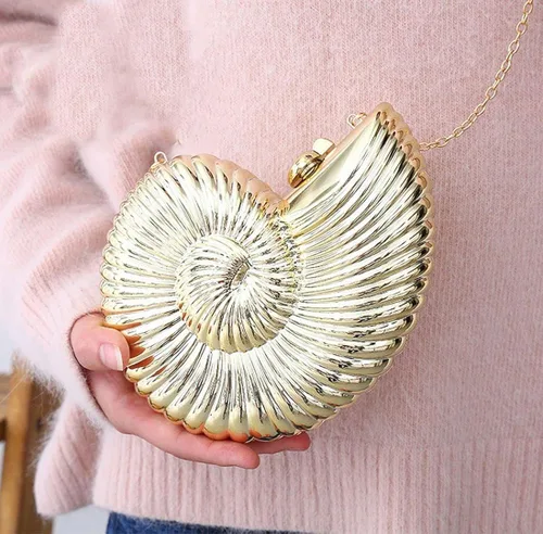 Vista 4 de QZUnique Conch - Bolso bandolera con correa de cadena para mujer, de acrílico