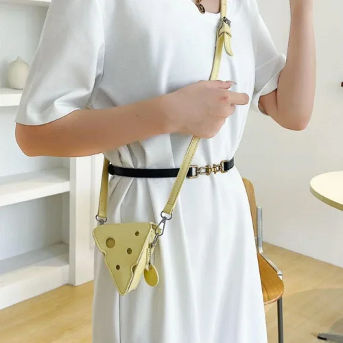 Vista 4 de Bolsas creativas con forma de queso, lindo triángulo con forma de queso, lápiz labial, bolso de hombro, bolso de PU, bolso pequeño para mujer