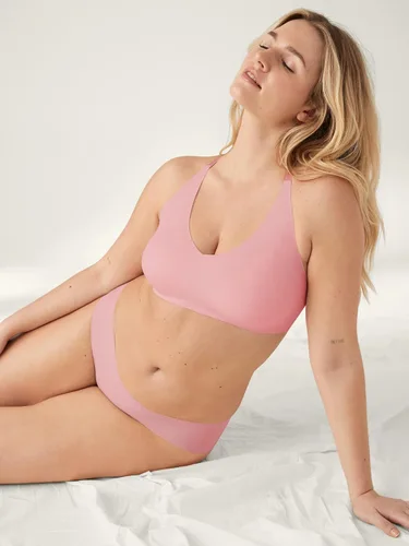 Vista 4 de True & Co Brasier con tirantes convertibles True Body Boost Triangle para mujer