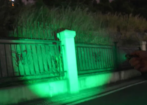 Vista 5 de Linterna LED verde de un solo modo, alcance largo de 150 yardas, alta potencia, visión nocturna, antorcha verde compacta de la linterna
