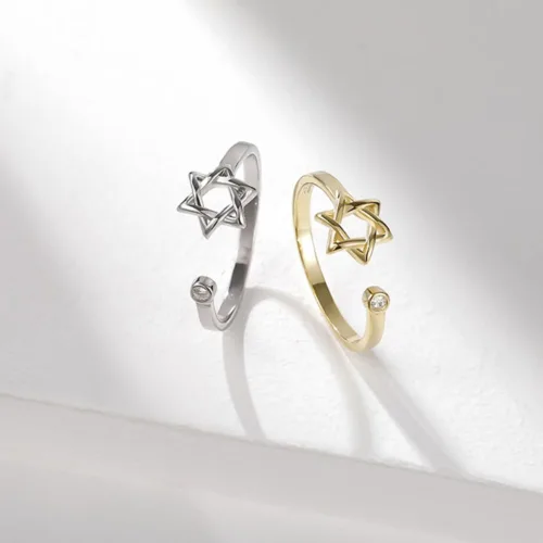 Vista 2 de YILUOCD Anillo de circón de estrella de David para mujer, amuleto simple Magen David Wiccano, anillos ajustables hexagonales, joyería judía