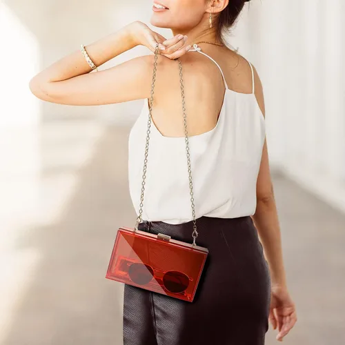 Vista 5 de WJCD - Bolso de mano de acrílico transparente para mujer, bolso de hombro con correa de cadena de dorada desmontable