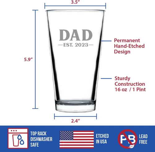 Vista 4 de Dad Est 2023 - Regalo de Vaso de Pinta para Nuevo Padre Primerizo - Vasos Llamativos de 16 Oz Bevvee Dad gift ideas for fathers, husbands and
