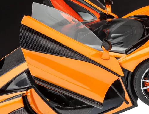 Vista 4 de Revell McLaren 570S