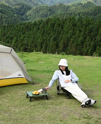 Vista 13 de iClimb - Mesa plegable ultraligera y compacta de mini playa y picnic de aluminio con bolsa de transporte, dos tamaños (negro - S) con bolsa