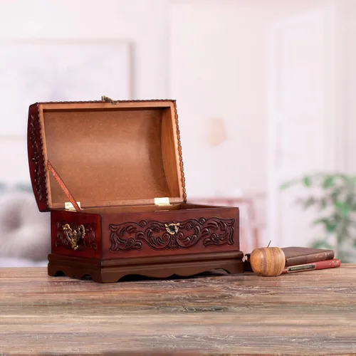 Vista 3 de NOVICA Caja de joyería de madera y cuero labrado Mohena con temática colonial, legado colonial