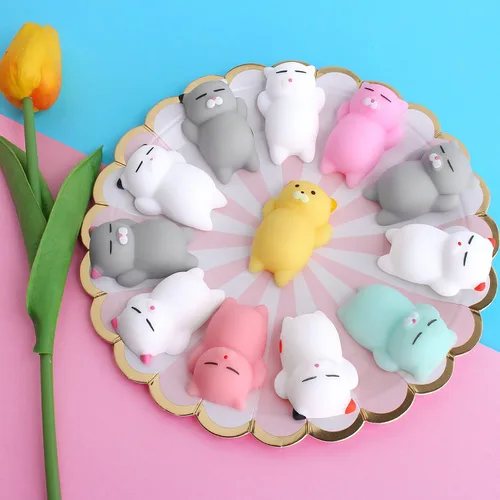 Vista 2 de Outee 12 piezas de juguetes de animales Mochi lindos Mochi para aliviar el estrés, animales Mochi, recuerdos de fiesta para niños, mini animales