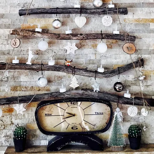 Vista 9 de Yardwe 18 piezas de mini árboles de Navidad artificiales de nieve helada árboles de Navidad botella de cepillo árboles para decoración de mesa