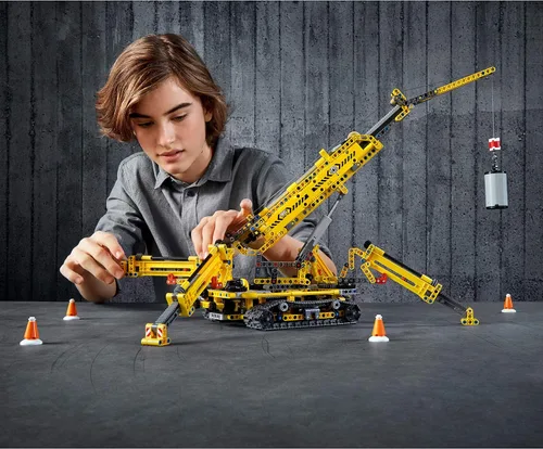 Vista 4 de LEGO Technic 42097 Kit de construcción de grúa sobre orugas compacta (920 piezas)
