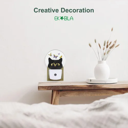 Vista 3 de EKOBLA Luces nocturnas con forma de gato y mariposas, enchufables a la pared, mariposa en la nariz del gato, lindas luces nocturnas enchufables