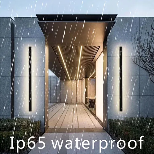 Vista 4 de Lámpara de pared LED moderna de tira larga para exteriores, aplique de pared rectangular, negro, elegante acrílico blanco esmerilado, IP65