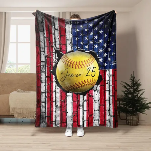 Vista 2 de Manta de sóftbol personalizada, manta de bandera de EE. UU., manta de forro polar Sherpa suave y acogedora, manta de sóftbol para mamá, hija, niño