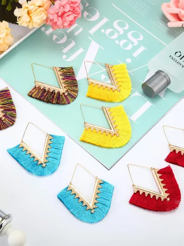 Vista 4 de 12 pares de aretes de borla de aro bohemios geométricos hechos a mano para mujer