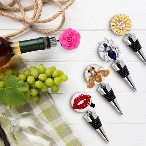 Vista 6 de Soleebee 1 paquete de tapones decorativos para vino, delicados tapones de vino con diamantes con motivos de animales y plantas, tapones
