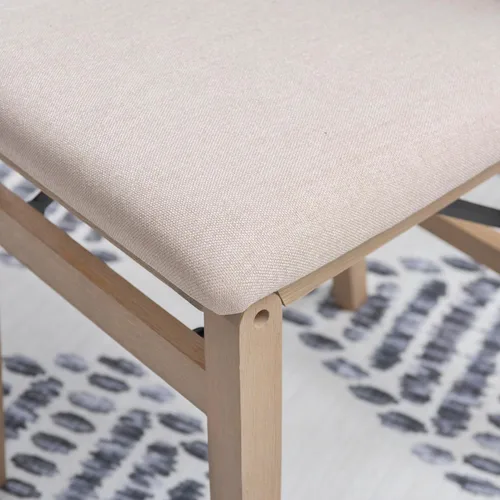 Vista 5 de Linon Keira Sillas plegables de madera rústica natural con asiento y respaldo acolchados en beige – Conjunto de 2