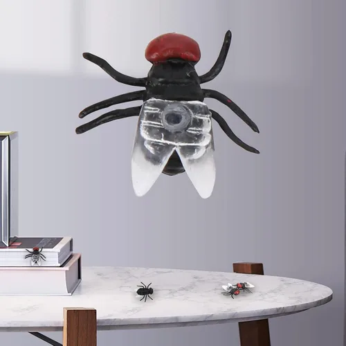 Vista 7 de Zerodis Juguete de simulación 20pcs de plástico modelo de broma de juguete de broma juguete simulación mosca para niños y mascotas (#1)