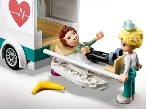 Vista 3 de Lego 41394 Friends Heartlake City Hospital Playset con Emma y 2 otras mini muñecas, para niñas y niños 6