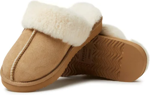 Vista 8 de Dearfoams Women's Fireside Sydney Shearling Fur IndoorOutdoor Scuff Slipper with Wide Widths