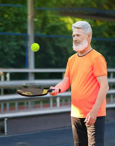 Vista 8 de Tarutaru Paquete de 12 bolas de pickleball de espuma, bolas de pickleball silenciosas para práctica en exteriores o interiores, juego de bolas Verde