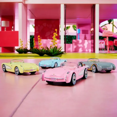 Vista 3 de Hot Wheels Barbie The Movie Corvette - Paquete de 4