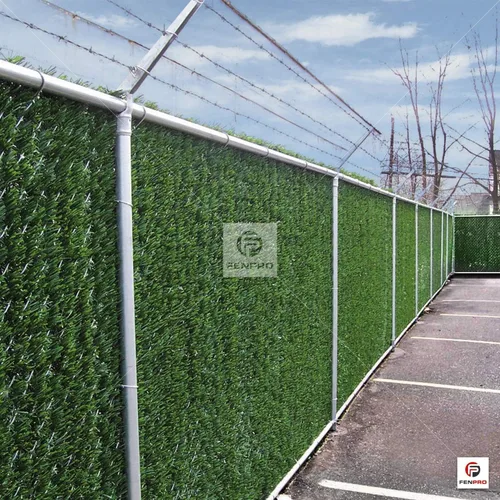 Vista 7 de NatraHedge enredadera/seto para tejidos, Verde Privacy Artificial Grass Garden Fence for Outdoor Wall, Balcony, Patio,Yard, and For Dog Pet Hedge