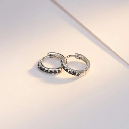 Vista 4 de SWEETV Aretes de aro de plata de ley 925 para mujeres y niñas, pequeños aretes de aro para cartílago