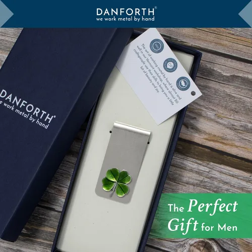 Vista 4 de DANFORTH Clip de dinero de trébol de cuatro hojas para hombre, hecho a mano, peltre metálico, trébol irlandés, 2 pulgadas, fabricado en Estados