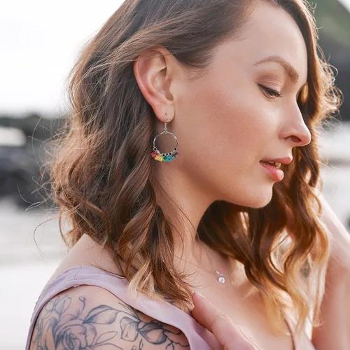 Vista 2 de Aretes de protección curativa de equilibrio de chakras bohemios hechos a mano para mujer, Zinc, Piedra auténtica
