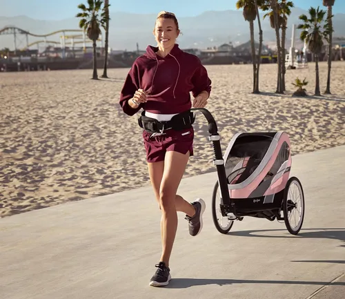 Vista 22 de CYBEX ZENO - Remolque multideportivo 4 en 1, plegado compacto, suspensión de conducción suave y neumáticos llenos de aire, remolque de bebé durante