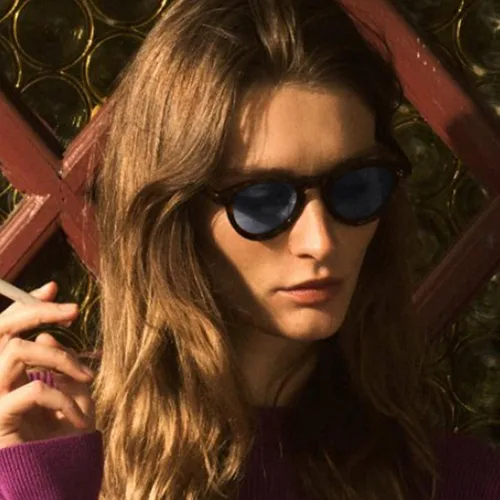 Vista 2 de LIXX Gafas de sol ovaladas retro para hombres y mujeres, marco redondo ['Lente azul']