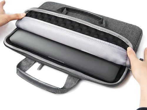 Vista 5 de Satechi Funda de transporte resistente al agua para laptop con bolsillos, para MacBook Pro M2/M1, MacBook Air M2/M1 y más 15 inch