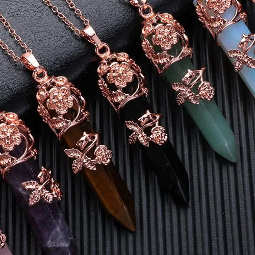 Vista 6 de Regalo para mujeres y hombres, collar hexagonal de cristal curativo, con diseño de amatista, con colgante de cuarzo envuelto en flores de amatista