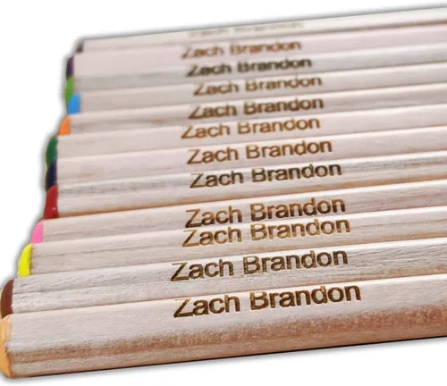Vista 2 de Label Weavers Lápices de madera para colorear personalizados, paquete de 12 en caja con nombre, lápices de colores para la escuela o regalo
