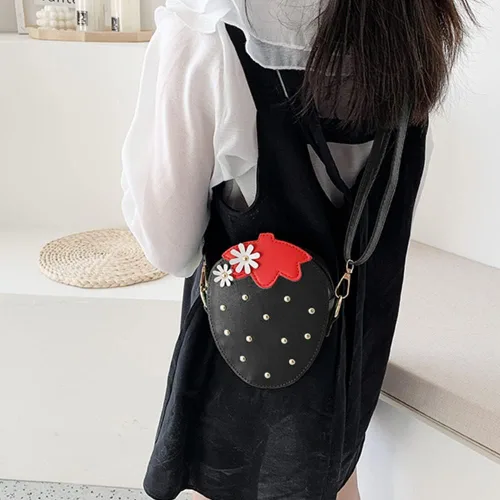 Vista 7 de RONGTENG Strawberry Shape Purse with Rivets Shoulder Crossbody Bag Handbag Clutch Fruit Shaped Wallet
